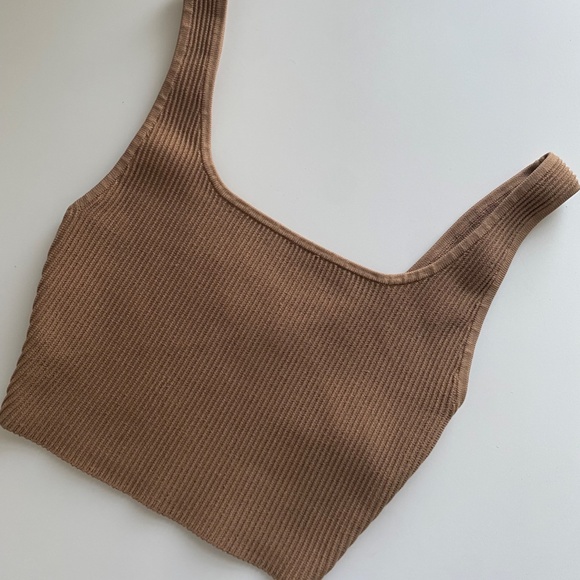 Babaton Sculpt Knit Squareneck cropped tank XS - Picture 4 of 7